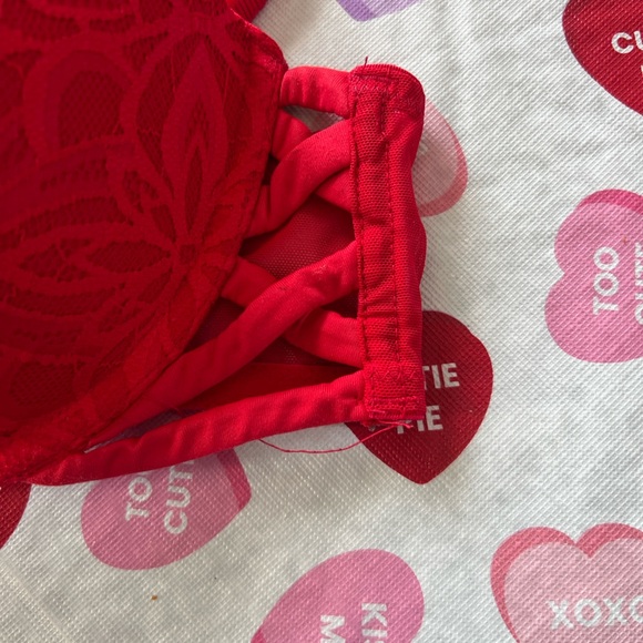 PINK Victoria's Secret Vibrant Red Lace Bra - Picture 3 of 7